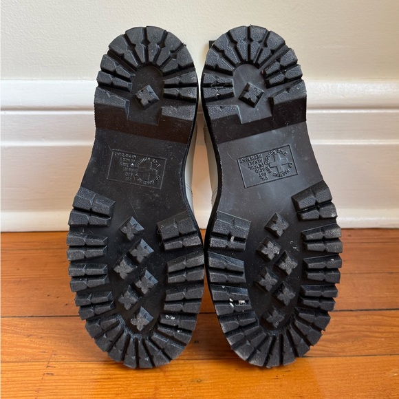 DR. MARTENS | White 2976 Quad Chelsea Boots - Picture 5 of 5